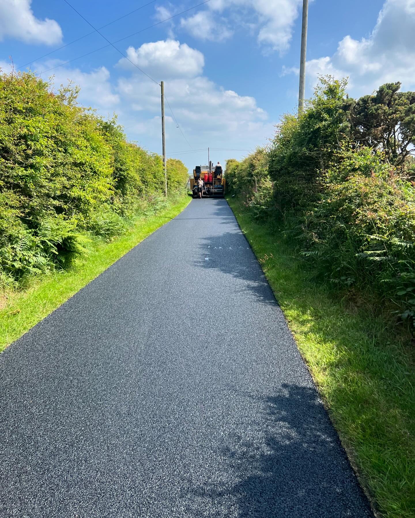 Long road tarmac project in Porthkerris